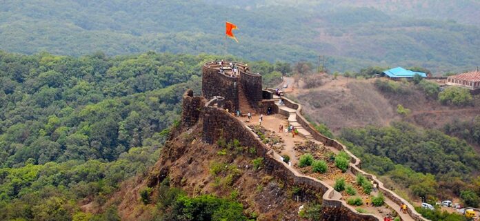 Top Places For Trekking In Maharashtra Pratapgarh-Fort-Mahabaleshwar